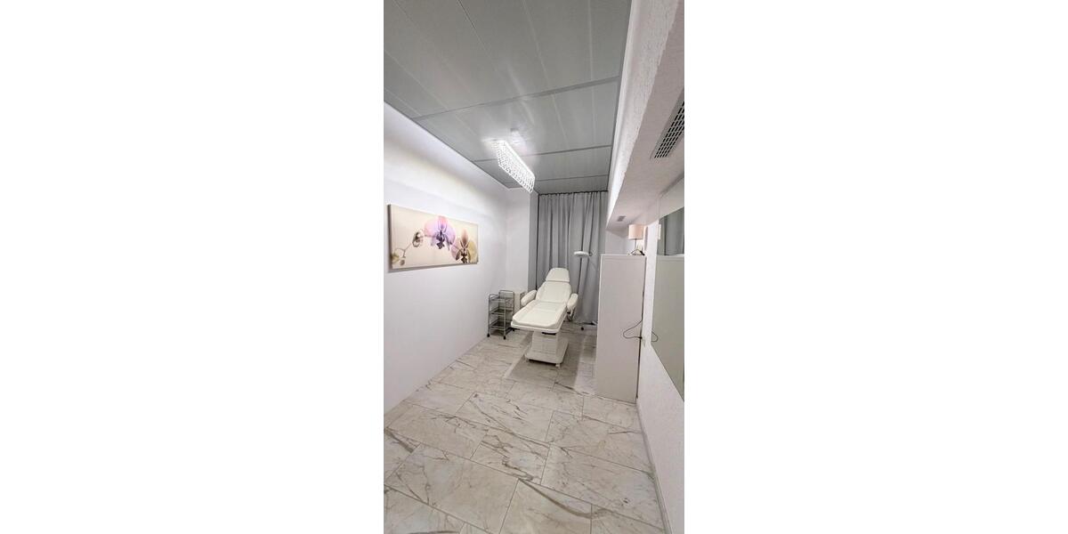 Zu vermieten: Kosmetik- oder Massageraum in Moers-Repelen zimmer