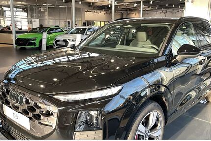 Audi Q3 3.856 km 45.750 &euro; Duisburg 47178