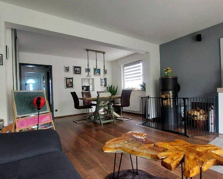 Idyllische Doppelhaushälfte in Spielstraße nähe Südringcenter 4 zimmer