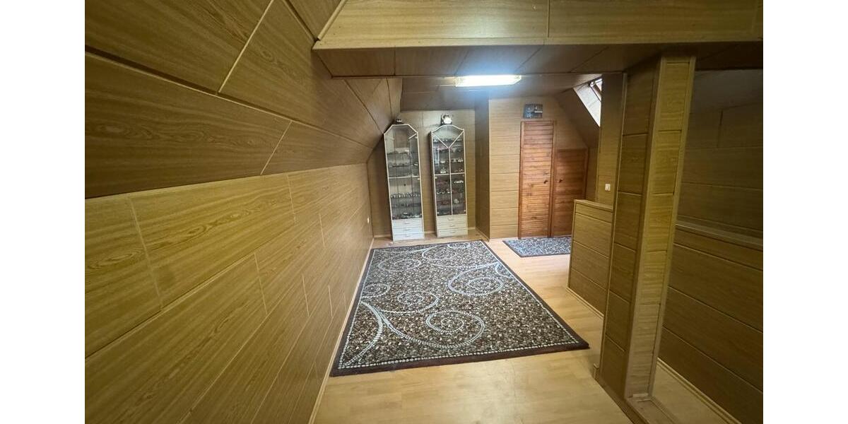 Reihenhaus Duisburg Rheinhausen - 4.5 Zimmer, 140 m&sup2;, 280.000&euro; | Angebot:27083302