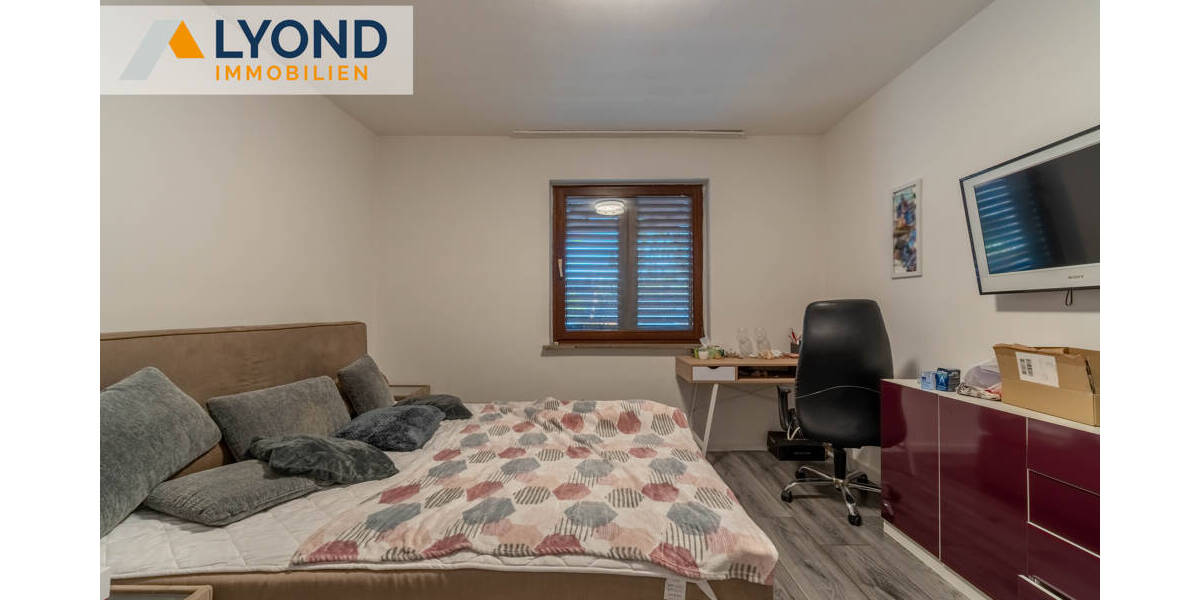 Exponierte Lage in Moers-Kapellen Doppelhaushälfte mit Potenzial- ruhige und zentrale Lage 8 zimmer