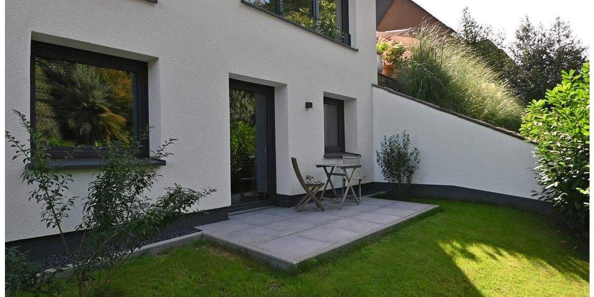 Einfamilienhaus Essen Bredeney - 1 Zimmer, 330 m&sup2;, 5.500&euro; | Angebot:25275680