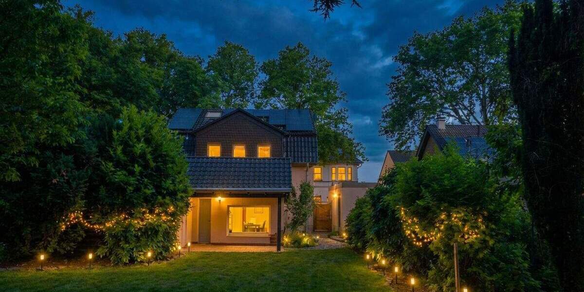 Romantisches Ein- bis Zweifamilienhaus in Märchenlage von Bottrop-Batenbrock 8 zimmer