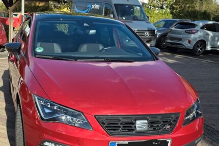 Seat Leon 56.300 km 14.750 &euro; Oberhausen 46149