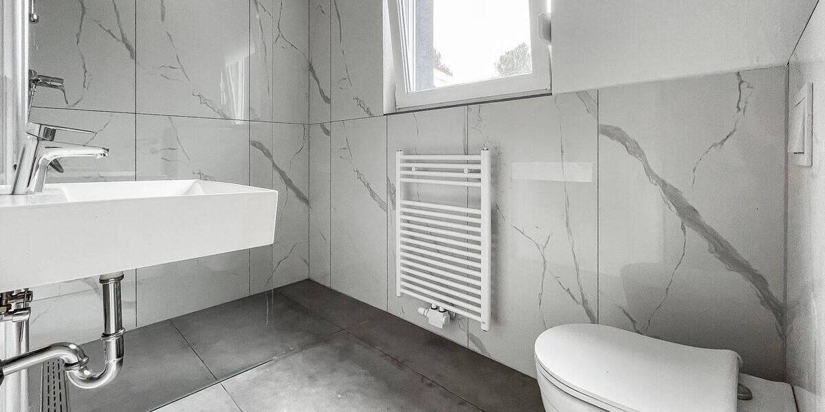 Einfamilienhaus + Mehrfamilienhaus - 7 Einheiten - 5 Garagen - freistehend 1 zimmer