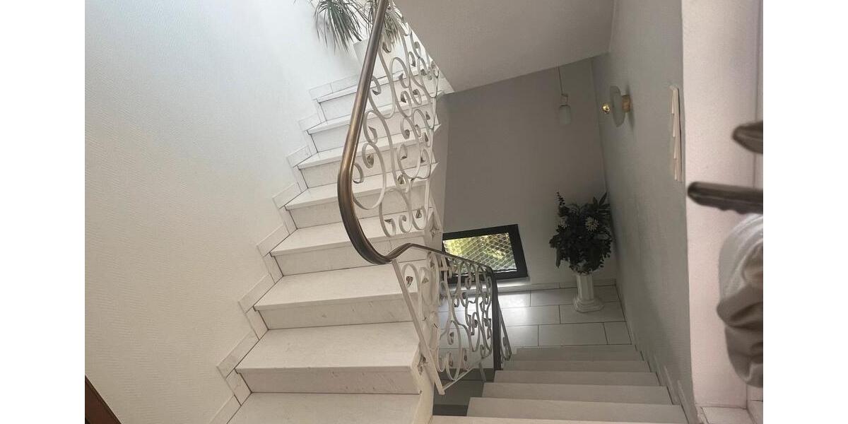 Großzügige 3-Zimmer-Wohnung mit Garten&Weitblick in Isenbügel 3 zimmer