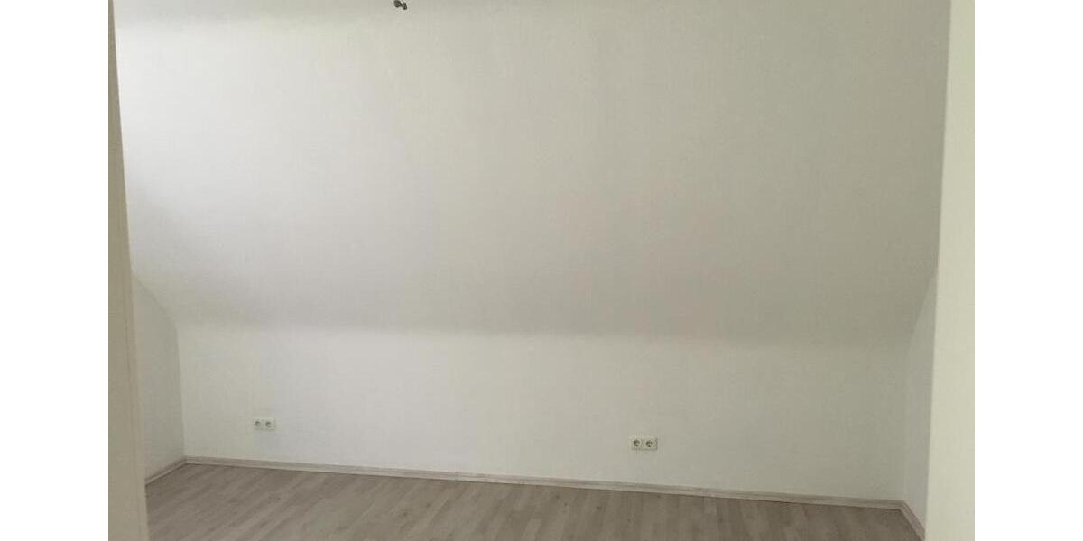 Dachgeschoßwohnung Gelsenkirchen Gelsenkirchen-Nord - 3 Zimmer, 60 m&sup2;, 419&euro; | Angebot:26422042