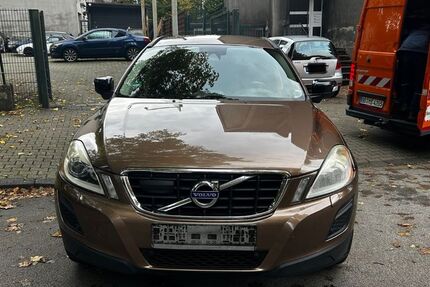 Volvo XC60 273.000 km 6.450 &euro; Gelsenkirchen 45889