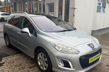 Peugeot 308 137.000 km 3.990 € Essen 45143