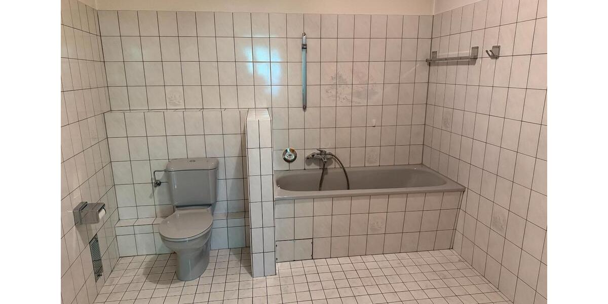 Etagenwohnung Gelsenkirchen Gelsenkirchen-Mitte - 4.5 Zimmer, 120 m&sup2;, 1.050&euro; | Angebot:26539758