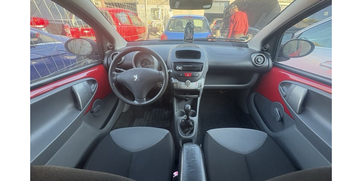 Peugeot 107 234.307 km 1.400 € Gelsenkirchen 45879