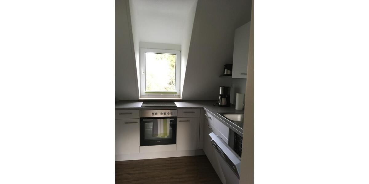 Dachgeschoßwohnung Duisburg Huckingen - 2 Zimmer, 47 m&sup2;, 750&euro; | Angebot:26200595