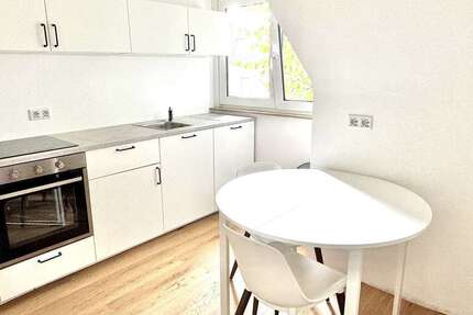 Wohnung zum Kaufen in Düsseldorf 359.000 € 72.31 m²