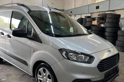 Ford Transit Courier 178.903 km 7.490 € Gelsenkirchen 45886