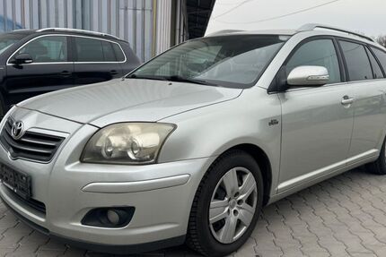 Toyota Avensis 300.000 km 2.199 &euro; Essen 45356