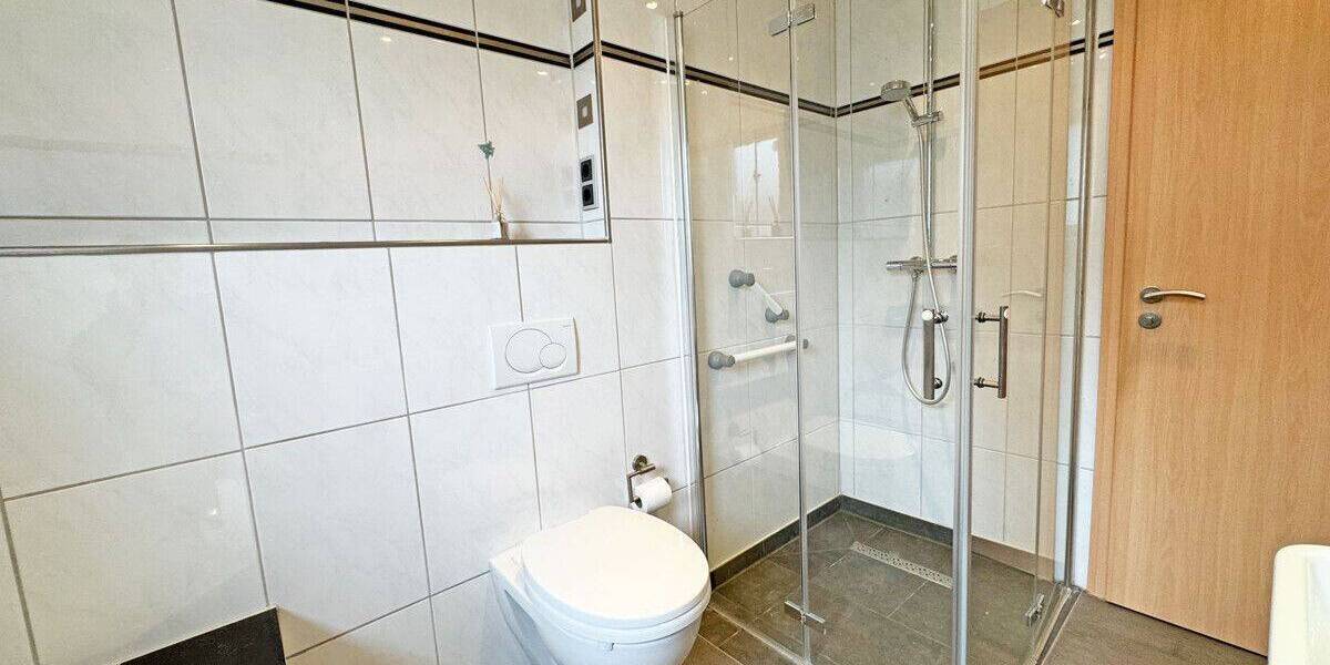Etagenwohnung Voerde Spellen - 3 Zimmer, 86 m&sup2;, 219.000&euro; | Angebot:26806428