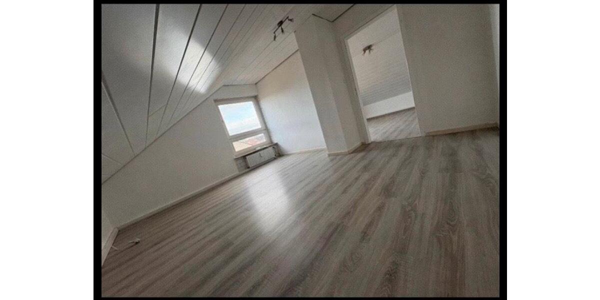 Dachgeschoßwohnung Moers Rheinkamp - 2 Zimmer, 60 m&sup2;, 480&euro; | Angebot:26321235