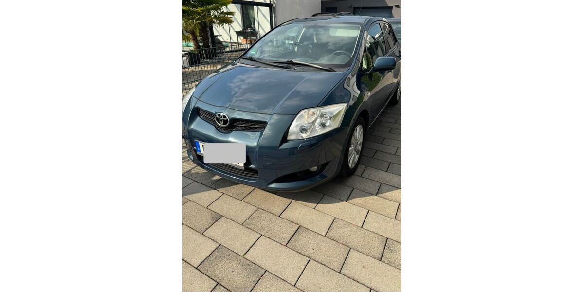 Toyota Auris 156.000 km 4.200 &euro; Gelsenkirchen 45889