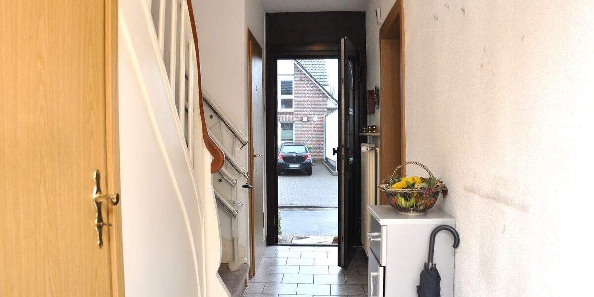 Reihenendhaus Duisburg Hochemmerich - 5 Zimmer, 87 m&sup2;, 198.000&euro; | Angebot:25744080