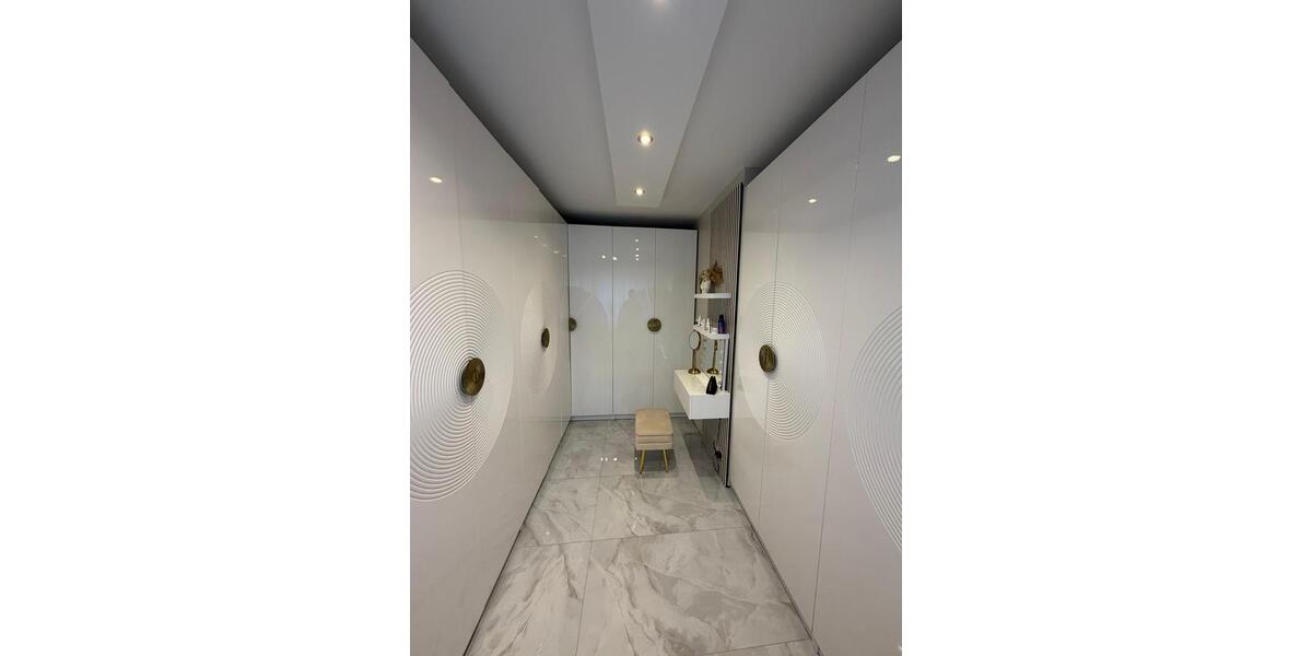 Exklusive und schicke Eigentumswohnung von privatErbpacht 4.5 zimmer