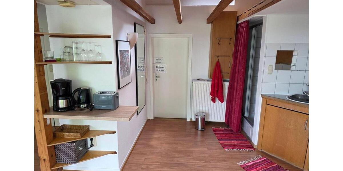 Dachgeschoßwohnung Bochum - 1 Zimmer, 28 m&sup2;, 600&euro; | Angebot:26296647