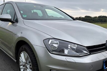 VW Golf 121.000 km 9.200 € Oberhausen 46049