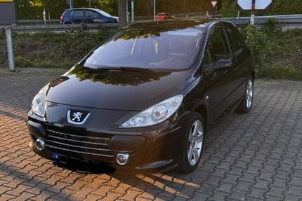 Peugeot 307 78.000 km 2.700 &euro; Recklinghausen 45659