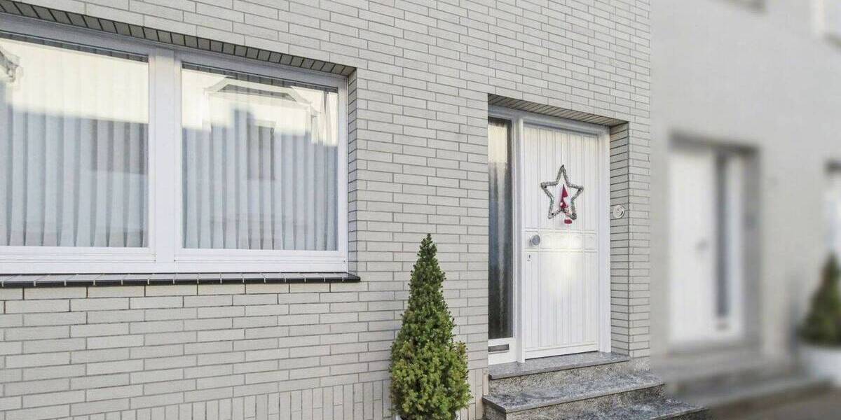 Reihenmittelhaus Moers Hülsdonk - 5 Zimmer, 115 m&sup2;, 345.000&euro; | Angebot:26789182