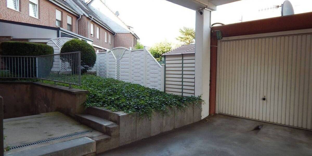 RESERVIERT - Moderne zwei Zimmer Wohnung mit Balkon und Garagenhof in bester Wohnlage von Moers 2 zimmer