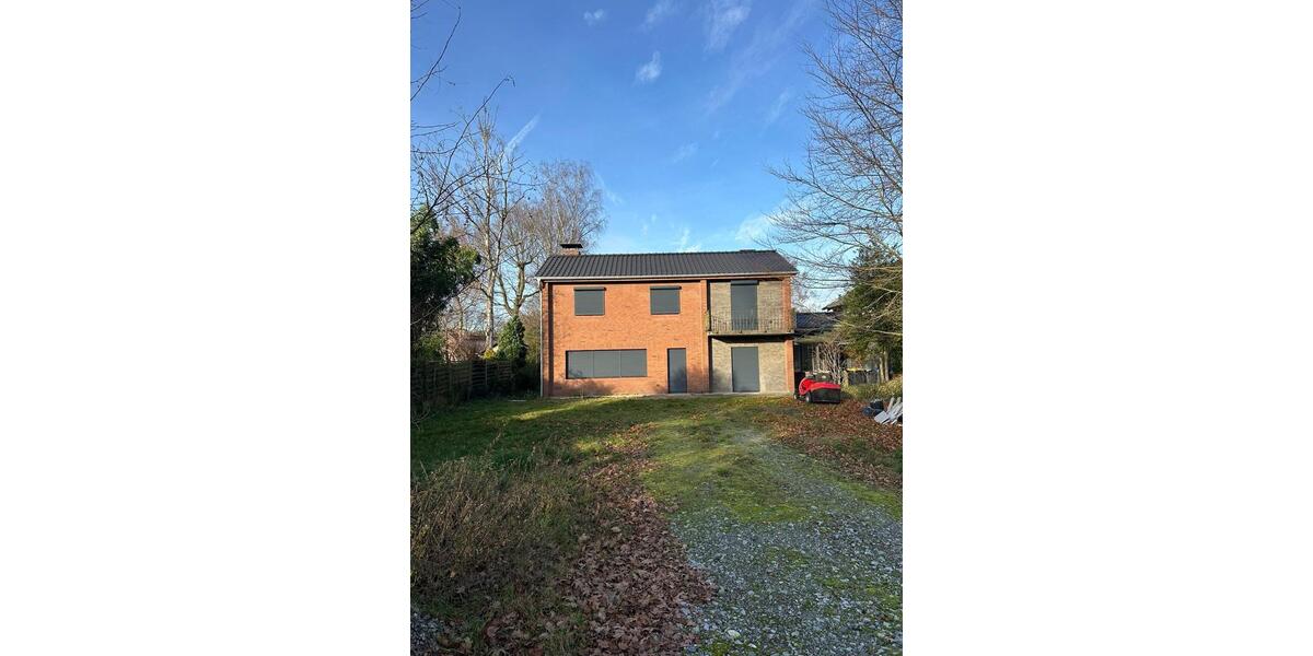 Einfamilienhaus mit großem Grundstück - 202425 kernsaniert 6 zimmer