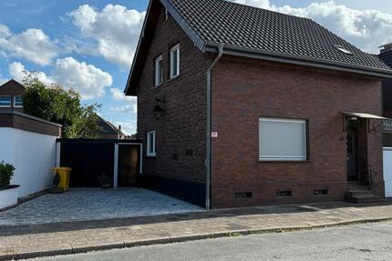 Freistehendes Einfamilienhaus mit Einliegerwohnung zimmer