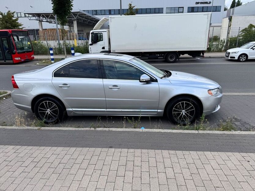S80