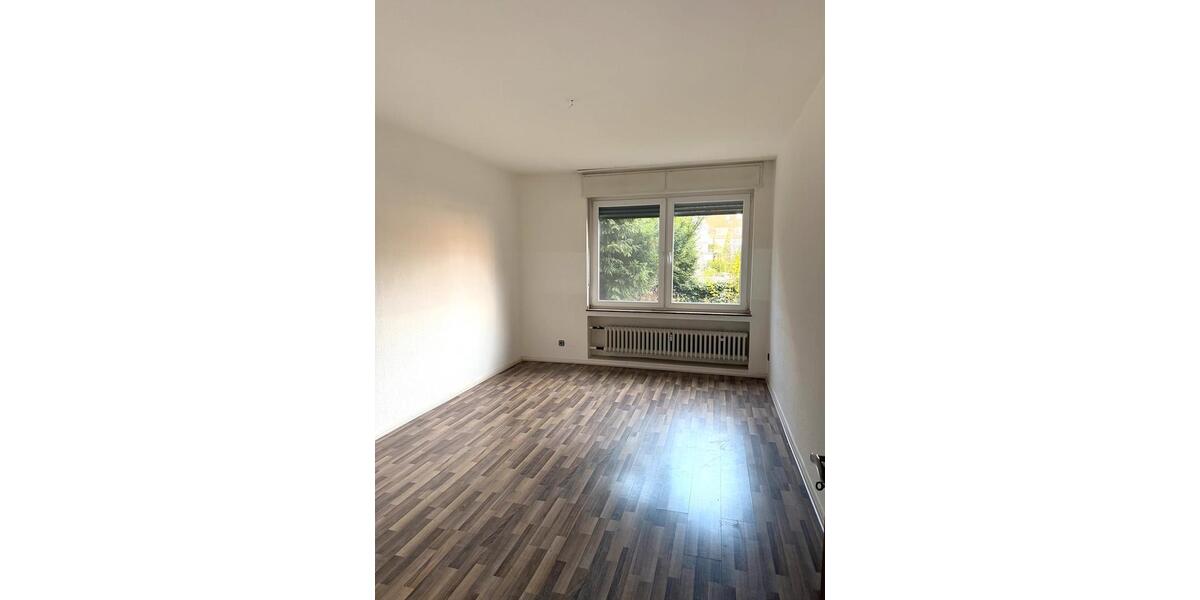 Schöne 4 Raum Wohnung 91qm mit eigenem Garten in Essen Südviertel 4 zimmer
