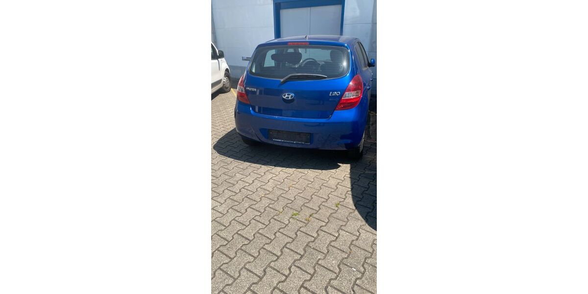 Hyundai i20 160.000 km 2.000 &euro; Oberhausen 46117