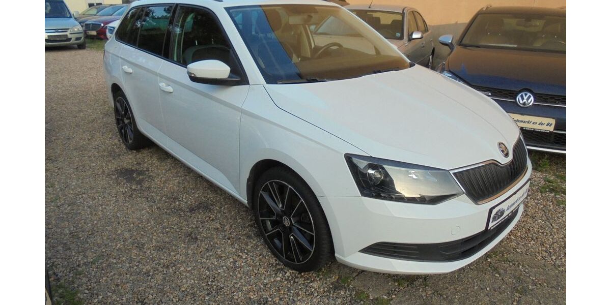 Skoda Fabia 102.000 km 8.999 &euro; Duisburg 47249