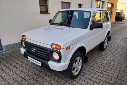 Lada Urban