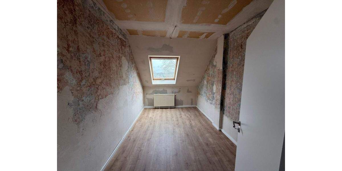 Dachgeschosswohnung in Herne-Süd im 4 Familienhaus 3 zimmer