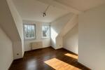 Dachgeschoßwohnung Duisburg Mittelmeiderich - 3 Zimmer, 66 m&sup2;, 750&euro; | Angebot:26165974