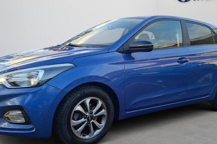 Hyundai i20 59.900 km 12.490 € Marl 45770