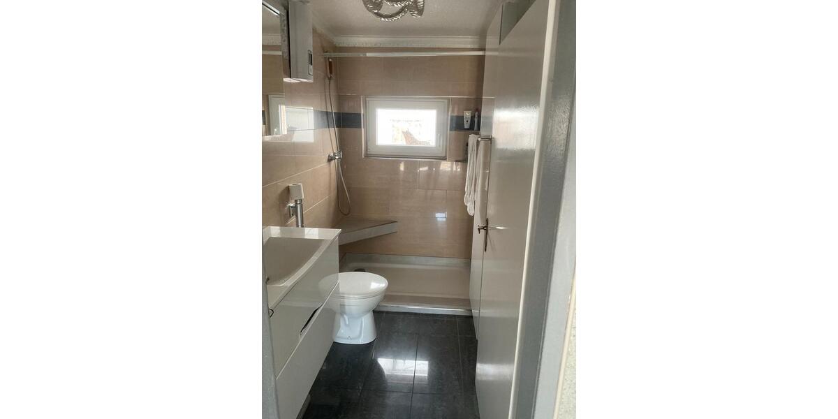 Bungalow Essen Huttrop - 3.5 Zimmer, 110 m&sup2;, 1.870&euro; | Angebot:27615758