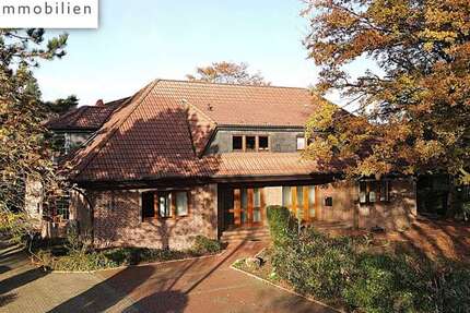 Haus Neukirchen-Vluyn Vluyn - 8 Zimmer, 219 m&sup2;, 1.665.440&euro; | Angebot:27541784