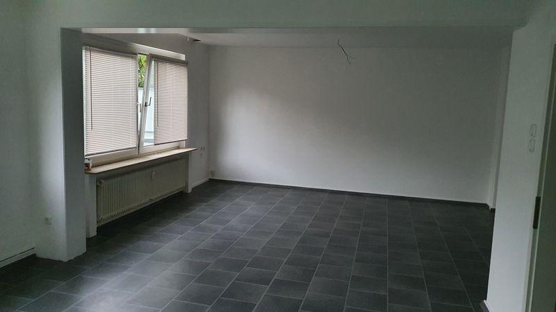 Etagenwohnung Gelsenkirchen Gelsenkirchen-Mitte - 2 Zimmer, 75 m&sup2;, 500&euro; | Angebot:26336445