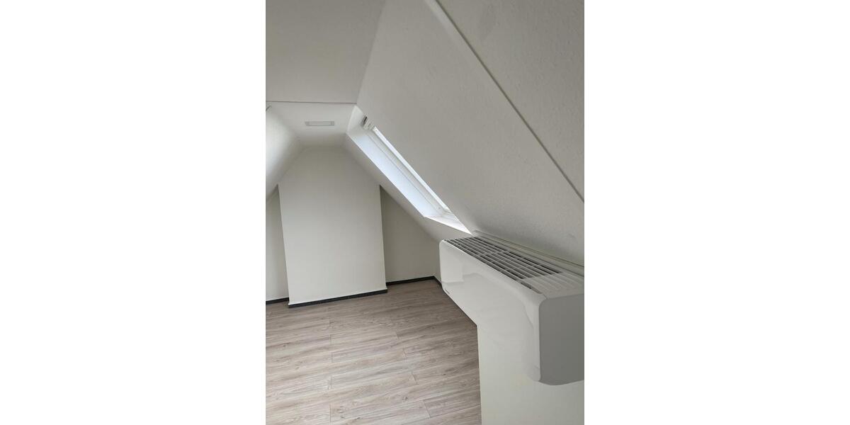 Dachgeschoßwohnung Essen Stadtbezirk VII - 2 Zimmer, 62 m&sup2;, 600&euro; | Angebot:26350508