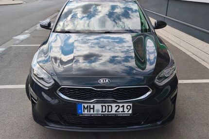 Kia ceed / Ceed 120.421 km 15.000 &euro; Mülheim an der Ruhr 45478