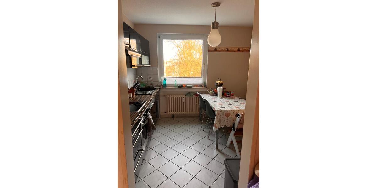 Helle 3,5-Zimmerwohnung mit EBK in RE-Hillerheide 3 zimmer