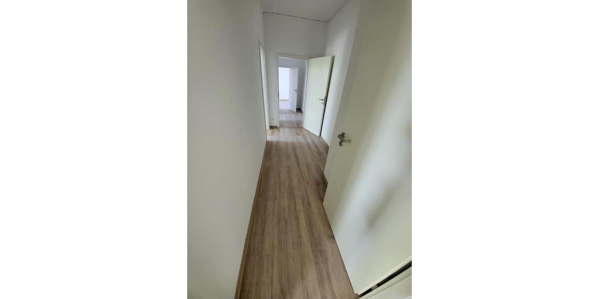 Etagenwohnung Oberhausen Osterfeld - 5 Zimmer, 123 m&sup2;, 1.000&euro; | Angebot:26340823