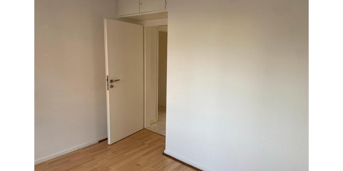 Hochparterre Oberhausen Alstaden - 4 Zimmer, 75 m&sup2;, 750&euro; | Angebot:26094746