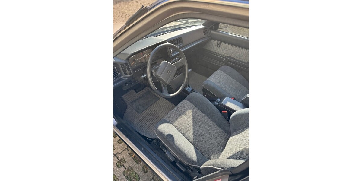 Toyota Carina II 31.698 km 5.500 € Bochum 44787