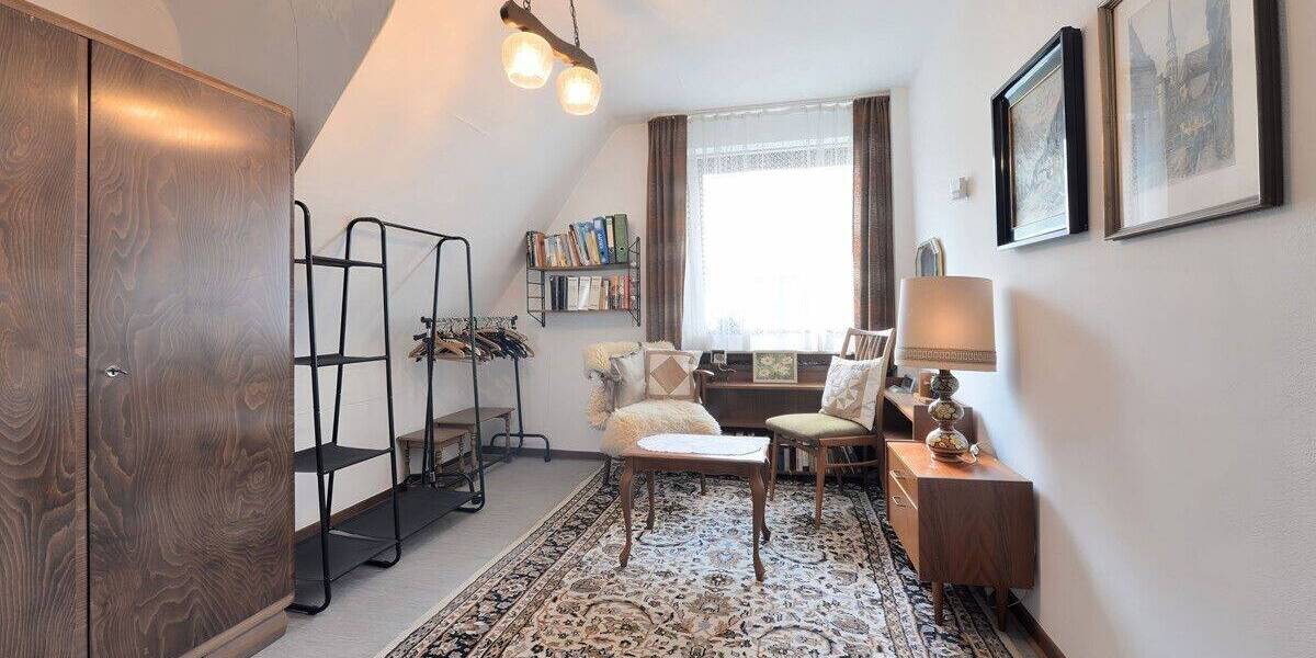 Einzigartige Liegenschaft in Moers-Vennikel: Wo Charme auf Großzügigkeit trifft! 9 zimmer