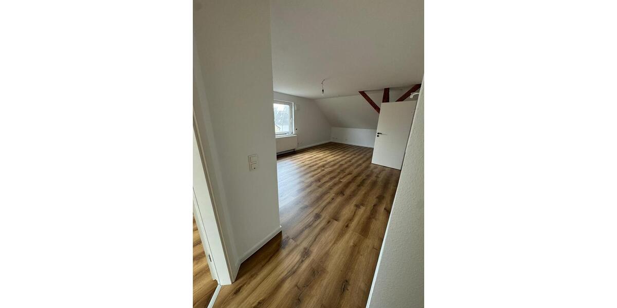 Dachgeschoßwohnung Recklinghausen Hillerheide - 3 Zimmer, 73 m&sup2;, 700&euro; | Angebot:25320628
